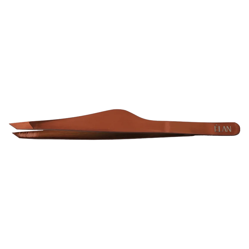 professionalnyi-skoshennyi-pincet-dlya-brovei-elan-easy-tweezers-1_8c78a17f-cde2-47b1-b21c-a8ca6405708f